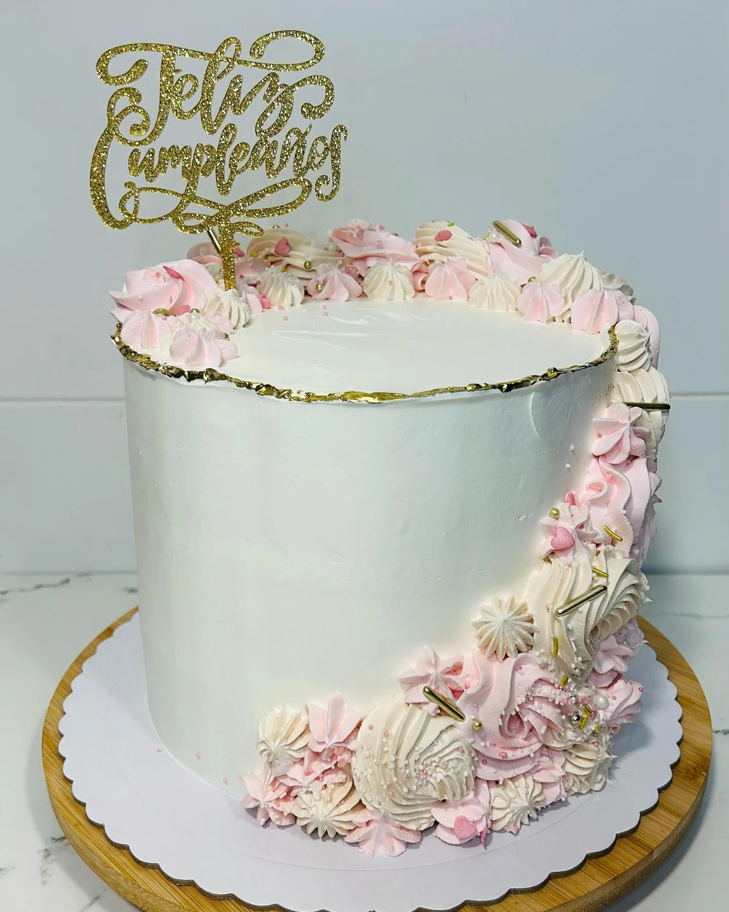 Tarta de Cumpleaños Blanca - foto 1